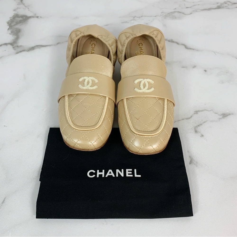 CHANEL Laminated Lambskin Pearled Beige Quilted Elastic CC Moccasin Loafers 37.5 - Picture 13 of 15